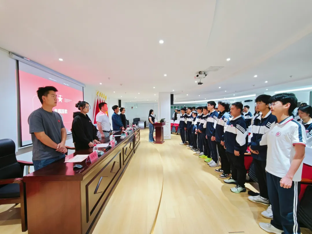 ��������н�� �ഺͦ�ߵ��� | ��У�������ı��û������Ա������ʽ